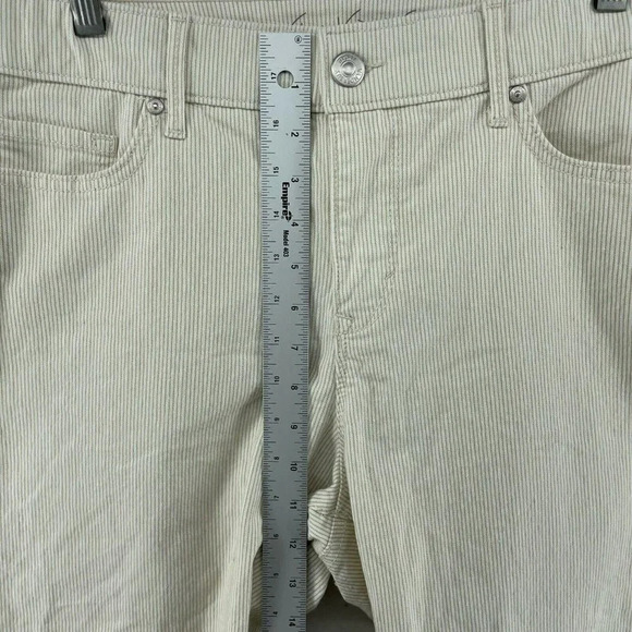 Gloria Vanderbilt Corduroy Shorts Women's Sz 16P Ivory All-Around Slimming Curvy - Picture 5 of 13